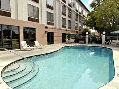Holiday Inn - Tampa North By Ihg Hotel